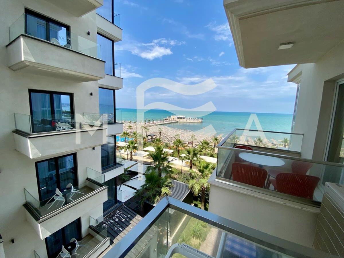 Magic View! Apartment Golem  Ngoại thất bức ảnh